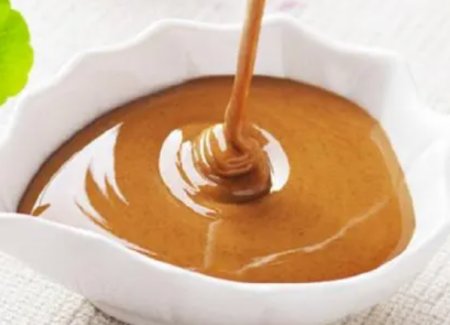 在芝麻醬中加入花生醬是假的嗎？看完就明白了。